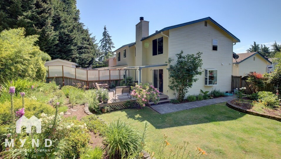 Photo - 419 122nd St SW