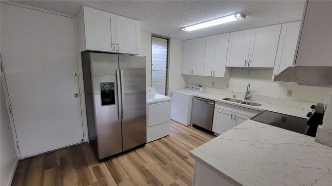 Photo - Mililani "Waikalani Woodlands" Newly Remodeled 3 Bedroom 2 Bath. Unit D-1006