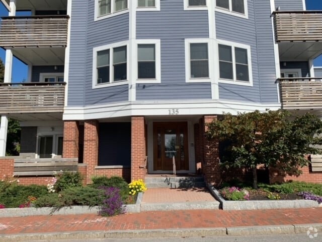Building Photo - 135 Sheridan St Unit 102 Rental