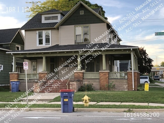 Photo - 1003 Bridge St NW Apartment Unit 4