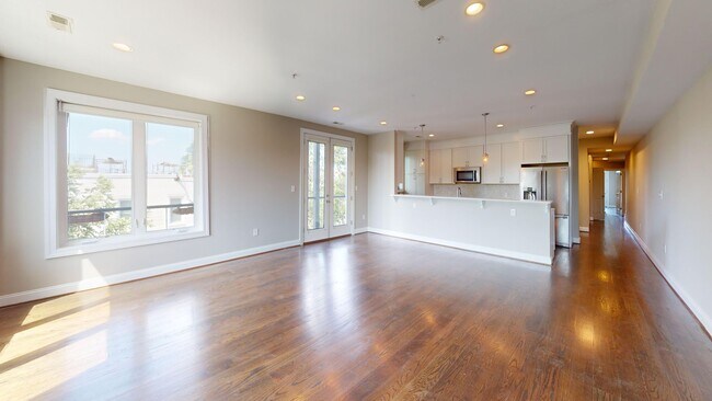 Photo - Stunning Three Bedroom Penthouse Condo W/T...