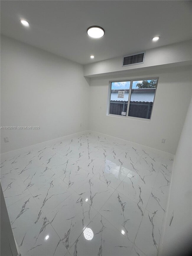 Photo - 10020 SW 171st St