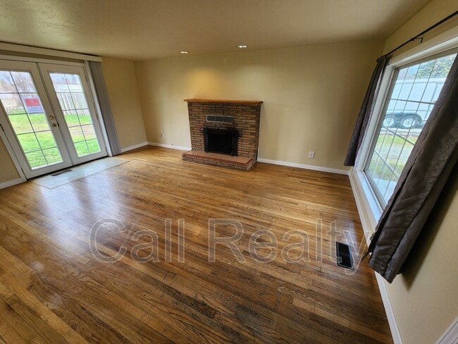 Photo - 1021 N Herald Rd