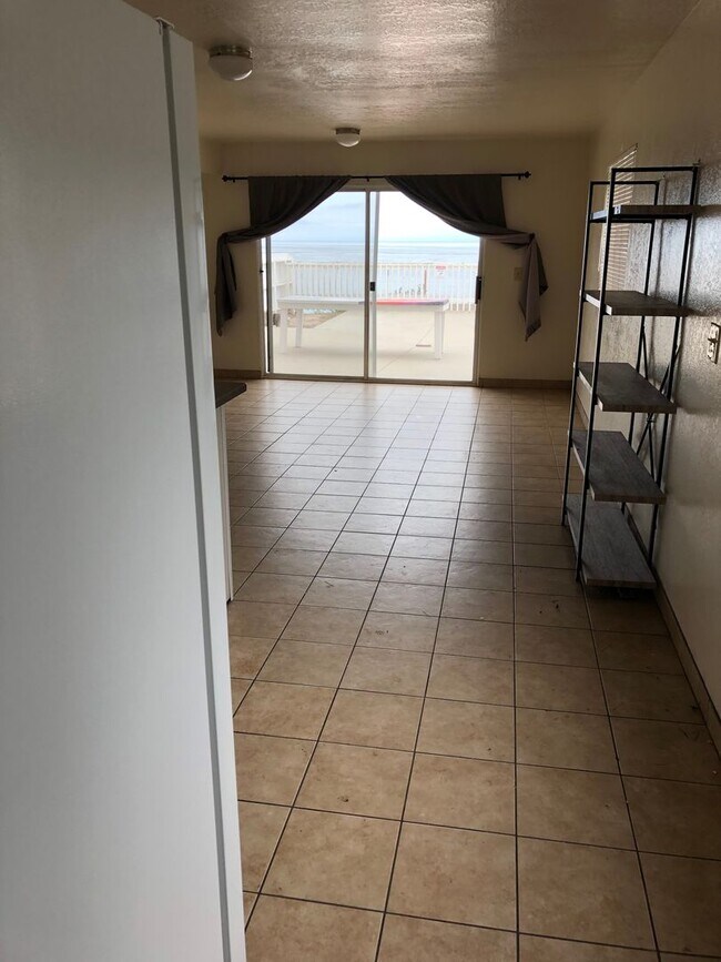 6669 Del Playa Dr Unit 1