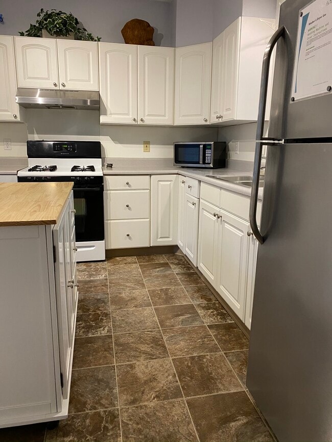 Photo - 928 2nd St