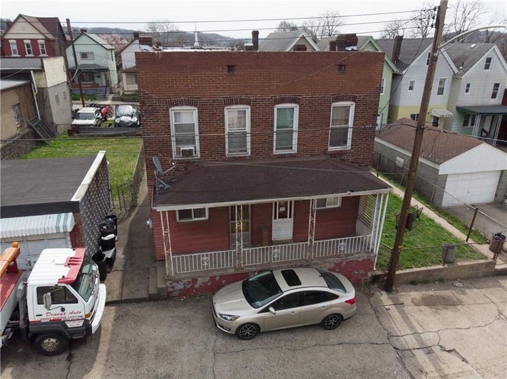 Photo - 7311 Burton St