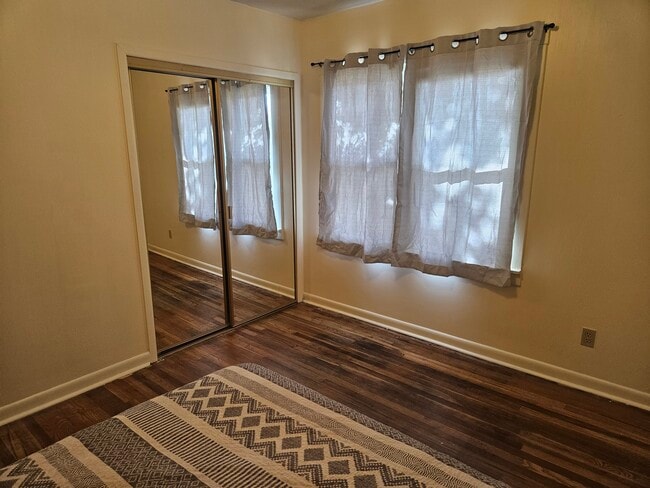 Photo - 256 S 6th St