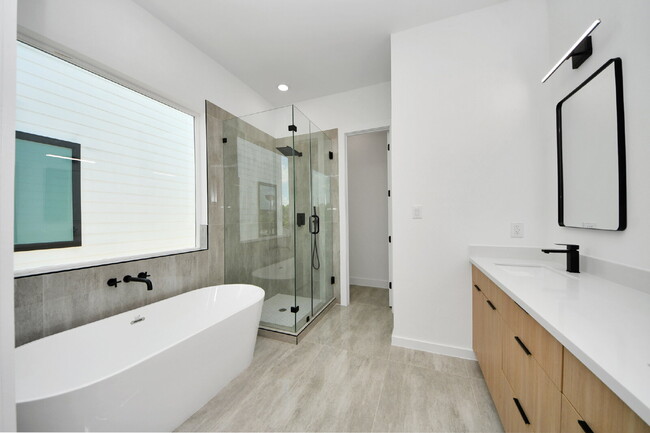 Photo - 7117 Eastwood St Unidad A