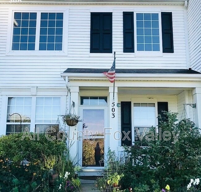 Building Photo - 503 Lakeside Ct
