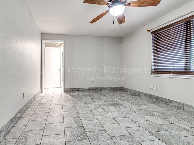 Photo - 3305 Neighbors Ln