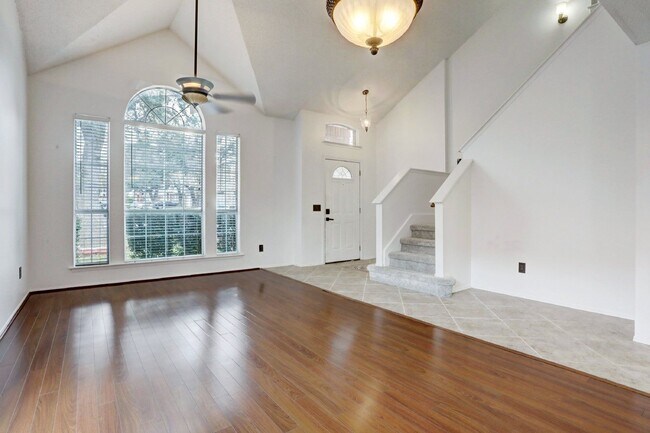 Photo - 17007 Hickok Dr