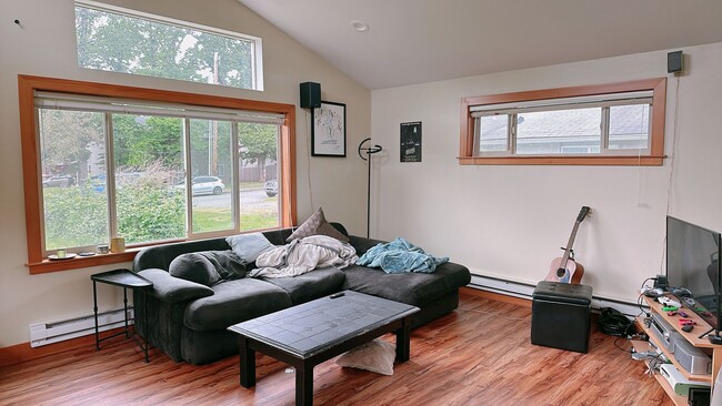 Photo - PRELEASING: 3 bdrm/1.5 bath house near WWU + Fairhaven