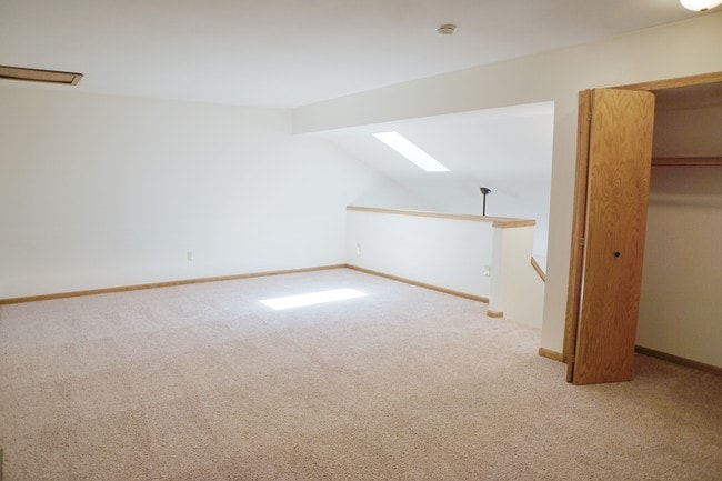 Oakbridge Court LLC