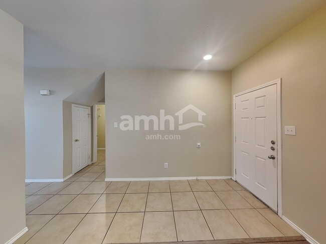 Photo - 26814 Sparrow Rdg