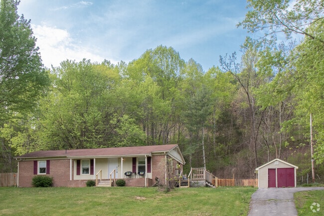 Building Photo - 21270 McCann Rd Rental