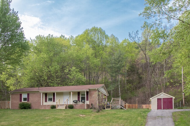 Photo - 21270 McCann Rd House