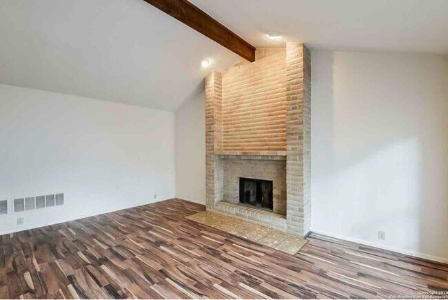 Photo - 9319 Lockridge St