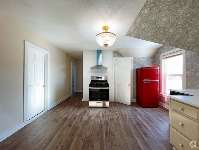 Building Photo - 47 Kindergarten St Unit 2 Rental