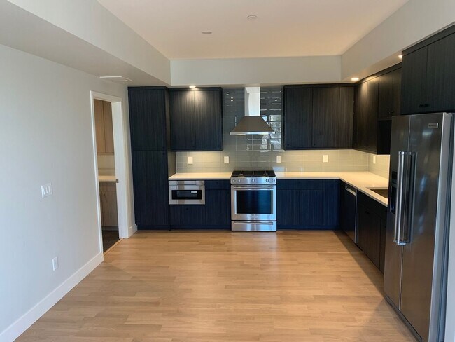 Photo - 2718 Pine St