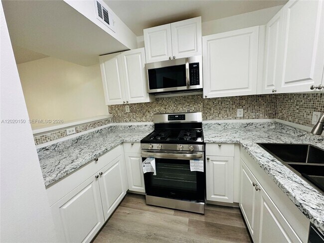 Photo - 15340 SW 106th Terrace Unit 819