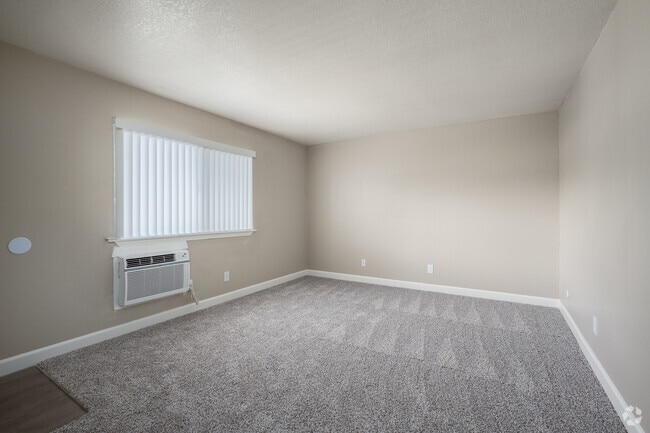 2BR, 1BA - 870SF - Living Room