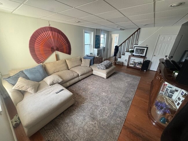 52 Crest Ave