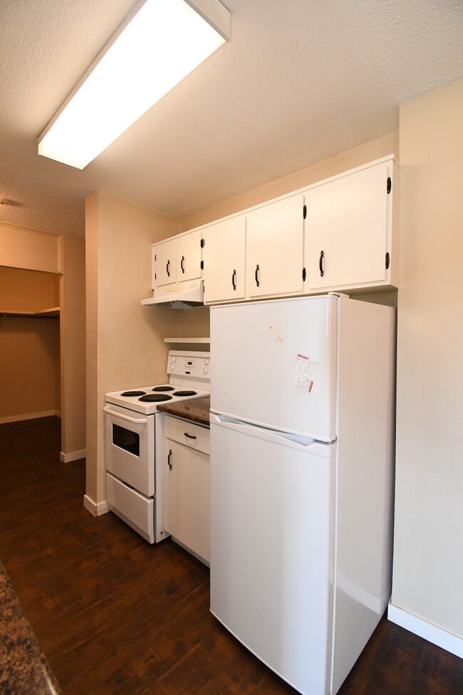 4280 Quentin Ave Unit 301