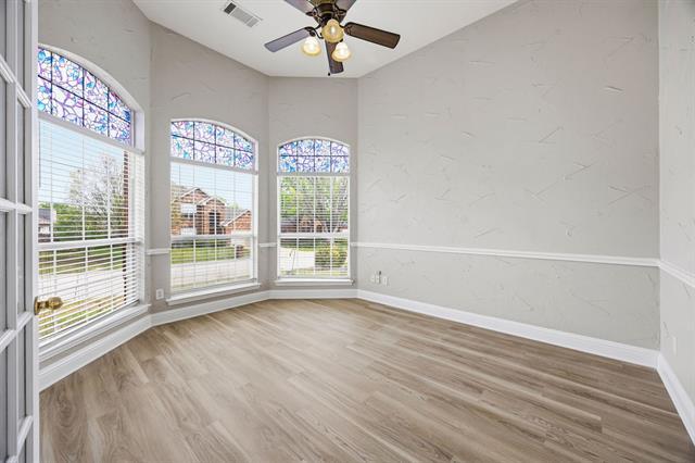 Photo - 1904 Meera Ln