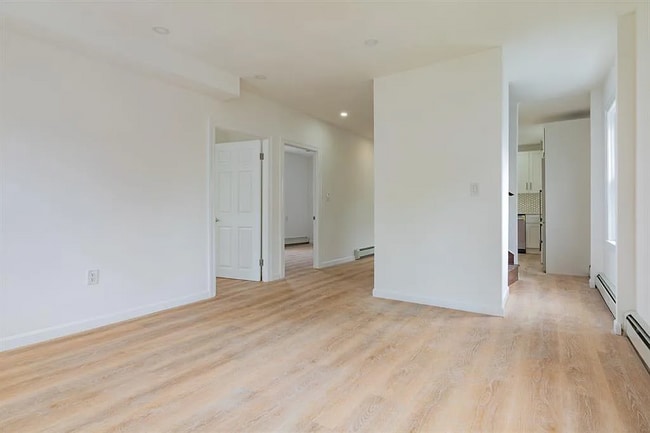 Photo - 205 Ives St Unidad 2