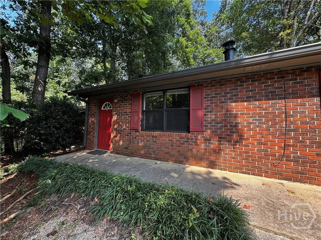 Photo - 1002 Sweetwater Cir