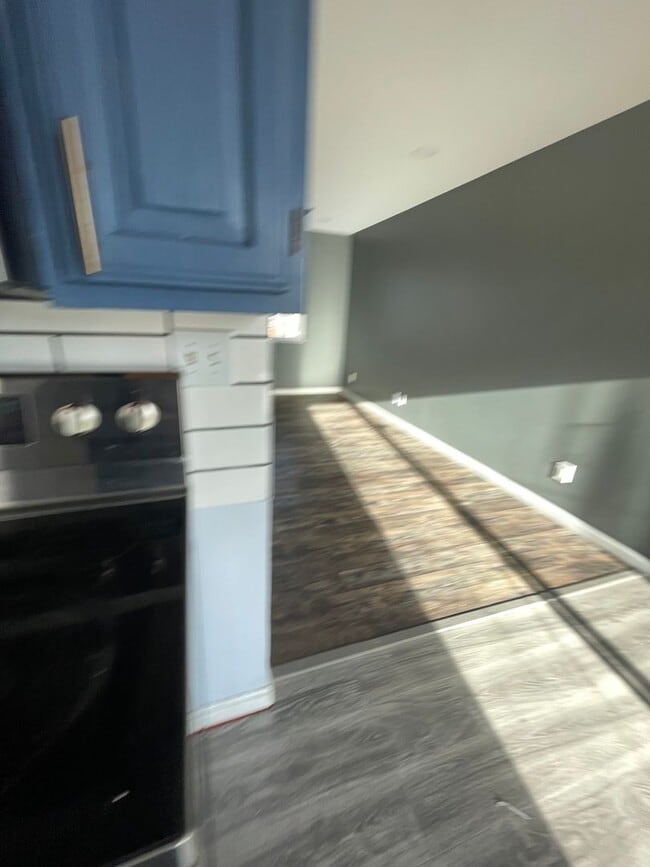 Photo - 4 bed 2 bath Home Perfectly Located