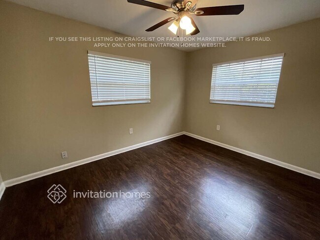 Photo - 4011 36th St W