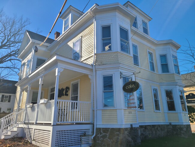 Photo - 1628 Massachusetts Ave Unit 1628