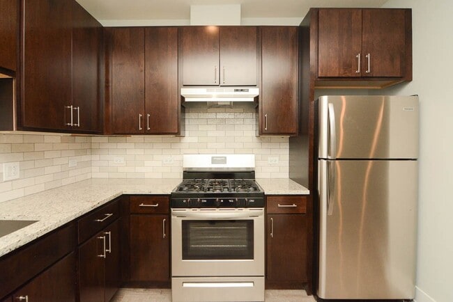 Photo - 1152 Maple Ave Unit 3