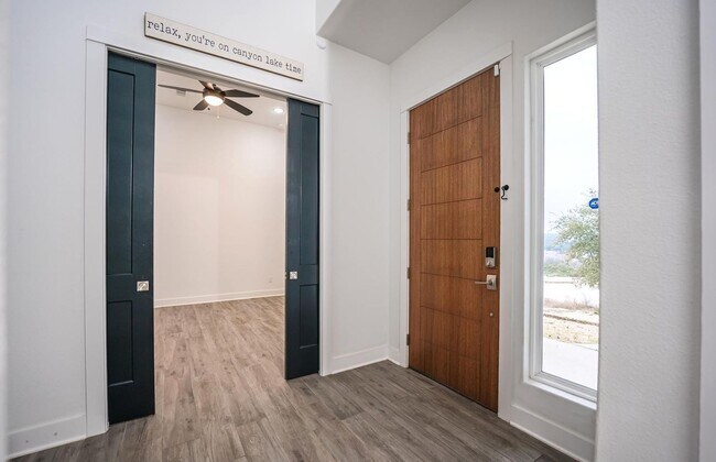 Photo - Modern Masterpiece in Canyon Lake