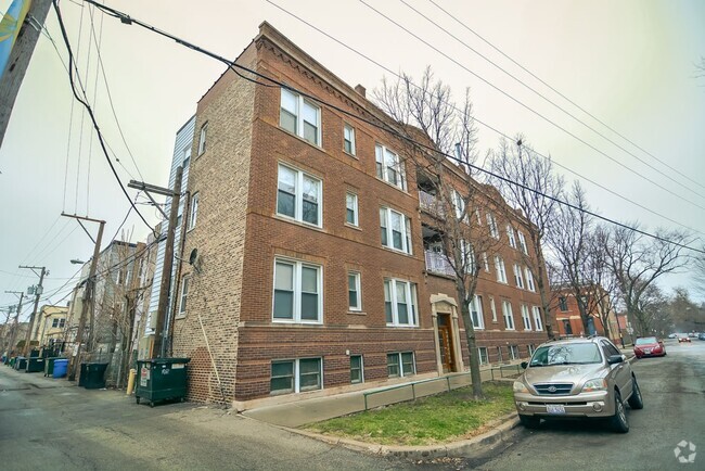 Building Photo - 852 N Leavitt St Unit A04C Rental