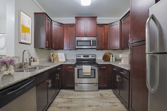 2 habitaciones, 2 baños - 1073 pies cuadrados - Rivers Edge Apartments