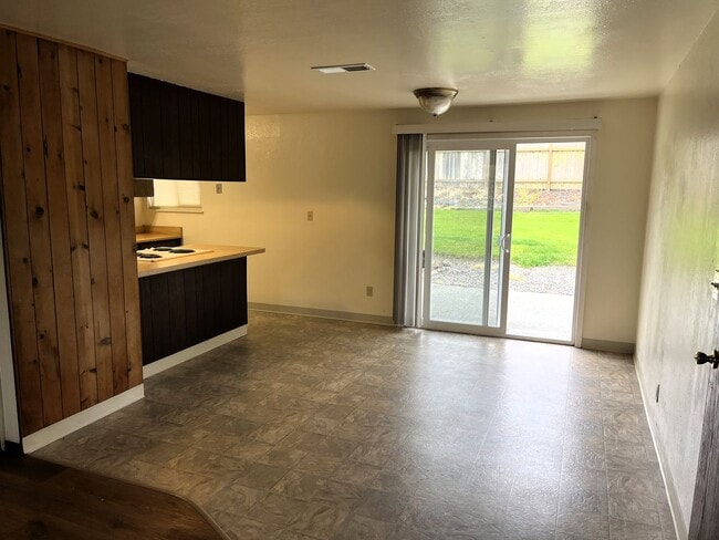 Photo - Pet Friendly Arcata Home With Large Yard, LVP Flooring & Laundry Hook Ups