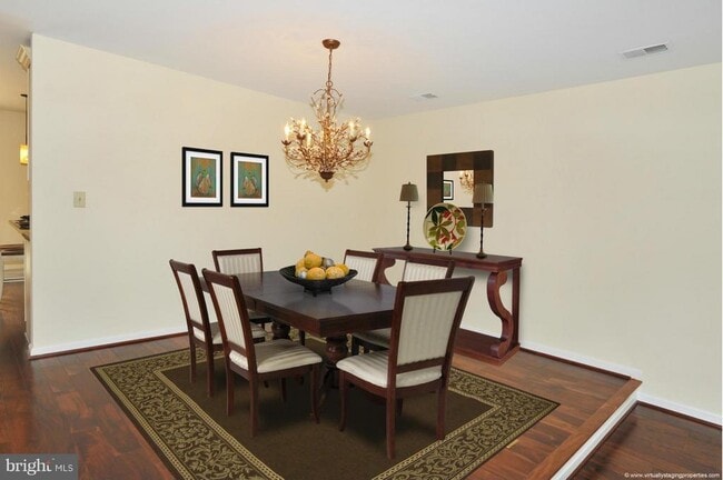 Photo - 7411 Salford Ct