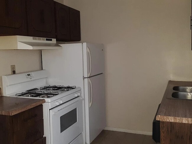 Photo - 1025 Shackelford Rd