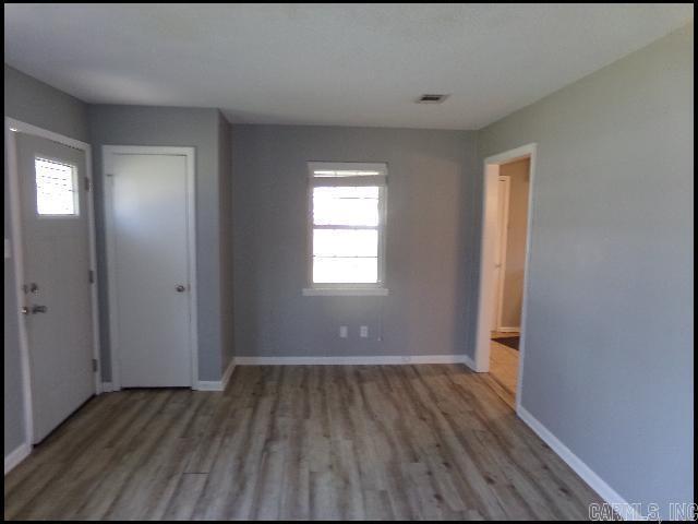 Photo - 905 Norma Ct