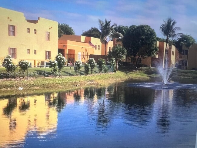 Building Photo - 560 NW 114th Ave Unit 204