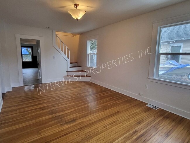Photo - Super Cute 3bedroom Craftsman Style Home w/Hardwoods, Fenced Yard and Garbage Included!