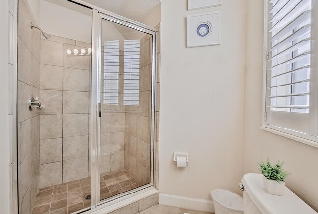 Photo - 728 Linkside Loop