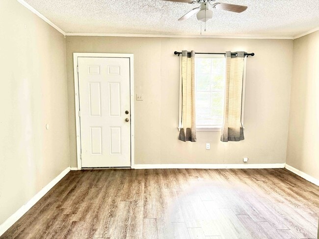 Photo - 2030 Colorado St