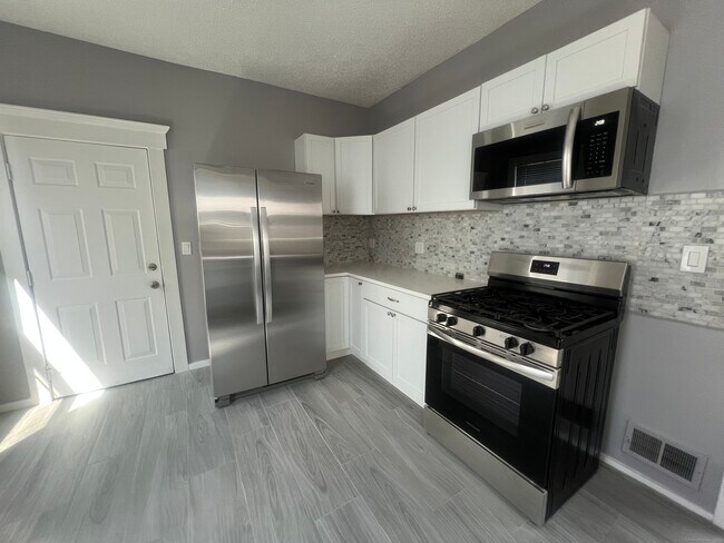 Photo - 360 Sherman Ave