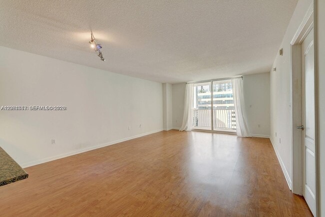Photo - 1200 Brickell Bay Dr Unidad 1822