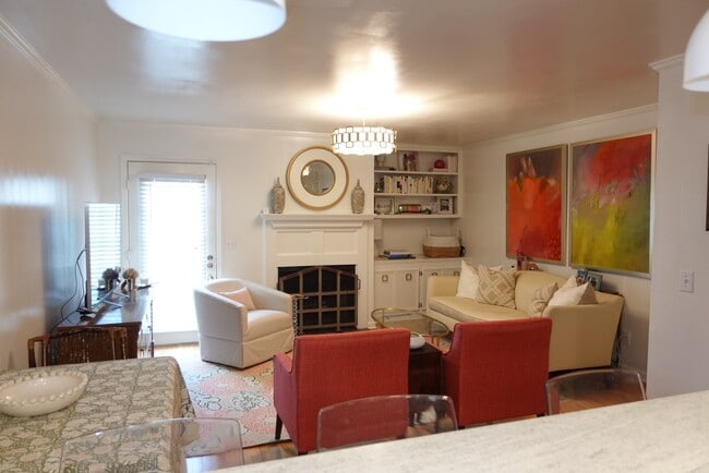 Photo - 801 King St