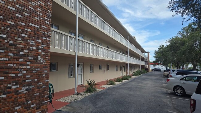 Building Photo - 3755 S School Ave Unit 42 Rental