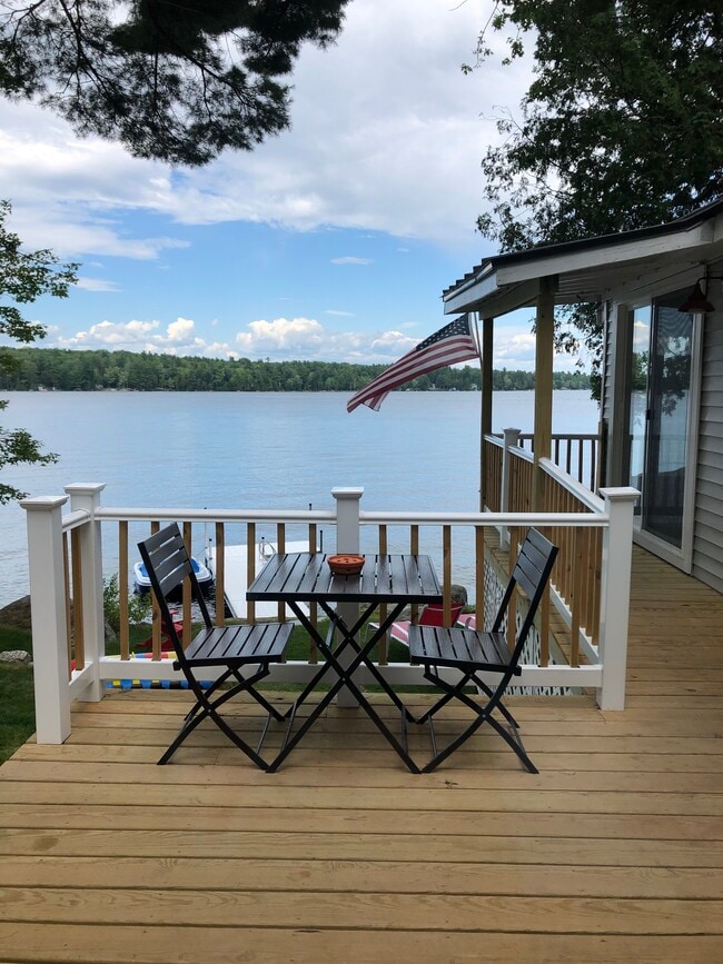 Photo - 637 W Shore Rd